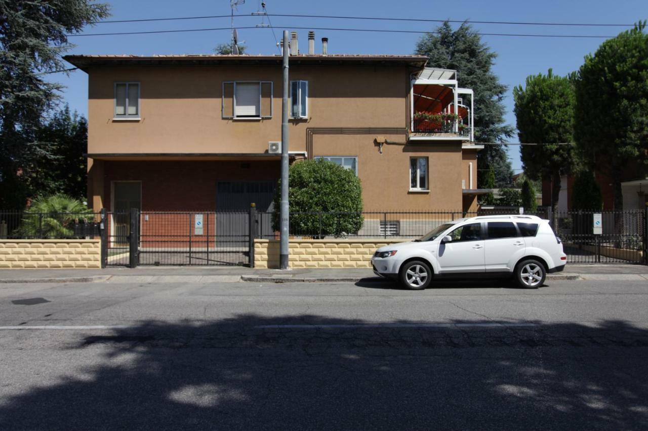 Casa Vacanze Antonia Bolonia Exterior foto